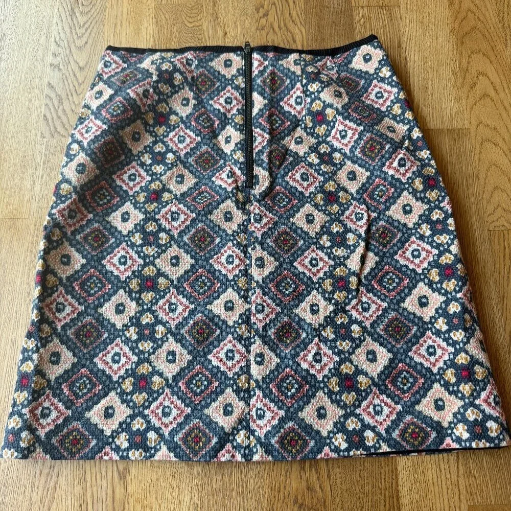 Ann Taylor LOFT Tapestry Pattern Skirt Size 2